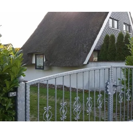 Holiday Thatched Roof House *